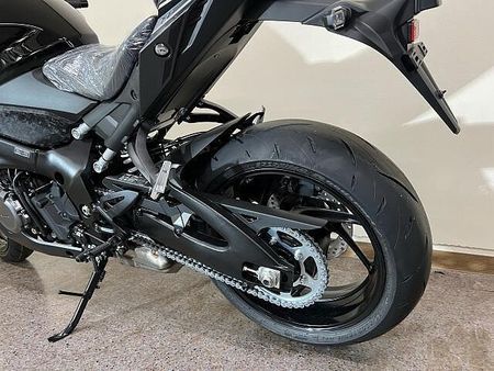 スズキ GSX-S1000 店頭現車無し、要取り寄せ車両。 21