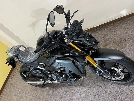 スズキ GSX-S1000 店頭現車無し、要取り寄せ車両。 3