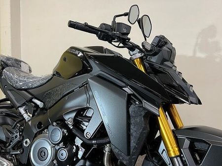 スズキ GSX-S1000 店頭現車無し、要取り寄せ車両。 5