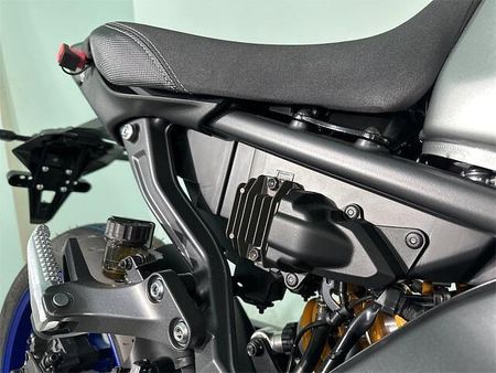 ヤマハ MT-09 21