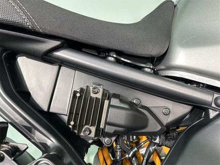 ヤマハ MT-09 23