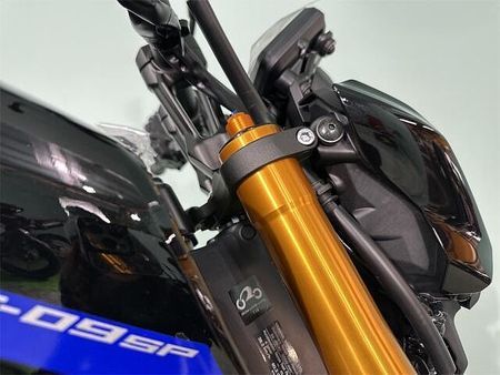 ヤマハ MT-09 5