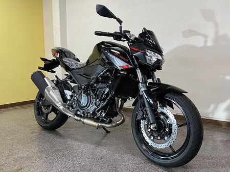 カワサキ Z400 店頭現車無し、要取り寄せ車両。 2