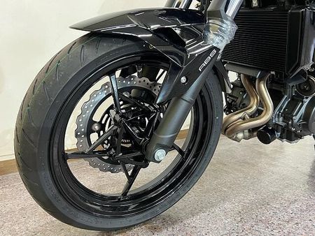 カワサキ Z400 店頭現車無し、要取り寄せ車両。 35