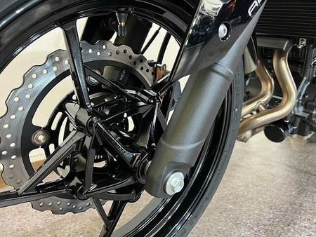 カワサキ Z400 店頭現車無し、要取り寄せ車両。 36