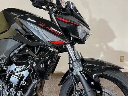カワサキ Z400 店頭現車無し、要取り寄せ車両。 6