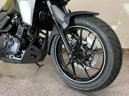 スズキ Vストローム250 9