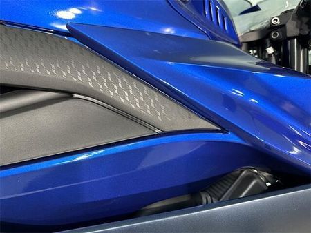 ヤマハ YZF-R25 新車購入用品サポートキャンペーン2024年4月25日まで 12