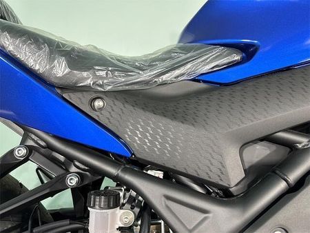 ヤマハ YZF-R25 新車購入用品サポートキャンペーン2024年4月25日まで 15