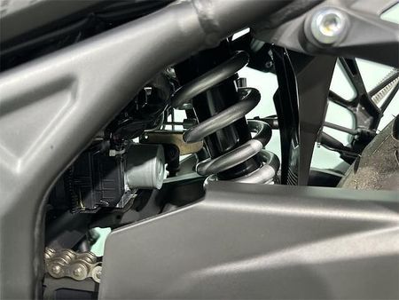 ヤマハ YZF-R25 新車購入用品サポートキャンペーン2024年4月25日まで 38