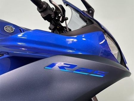 ヤマハ YZF-R25 新車購入用品サポートキャンペーン2024年4月25日まで 5