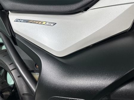 ホンダ NC750S 27