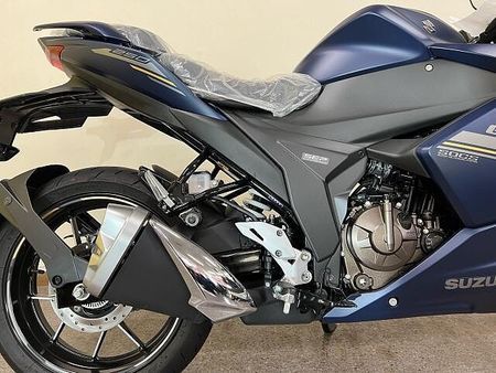 スズキ ジクサー SF250 14