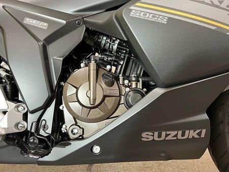 スズキ ジクサー SF250 13