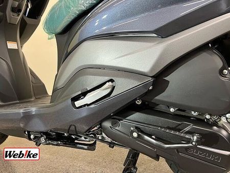 スズキ バーグマンストリート125EX 24