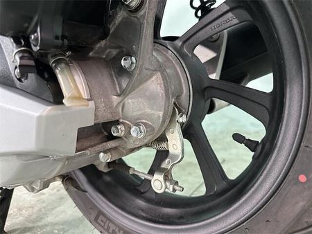ホンダ PCX125 28