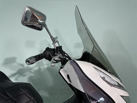 ホンダ PCX125 4