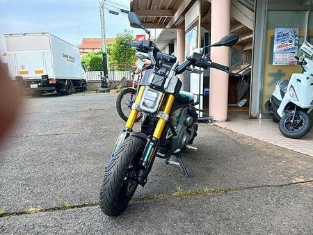 BMW CE 02 3