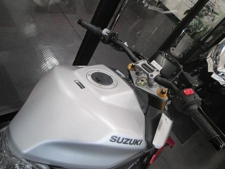 スズキ GSX-S1000 即納できます!!安心のアフターサービスをお約束いたします 11