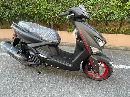 ヤマハ シグナス グリファス 入荷の少ないグリファスです!新色マッドブラック即納です!! 1