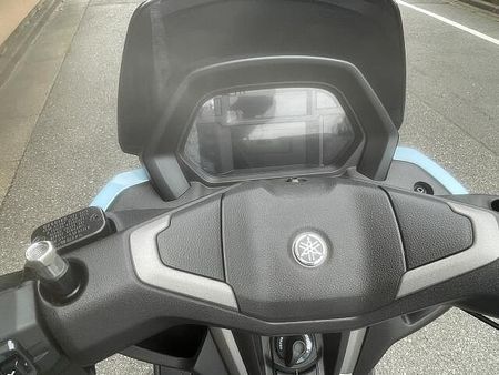 ヤマハ NMAX 155 話題の新型N-MAX155の入荷です!快適に走れるパワフルエンジン搭載!! 11