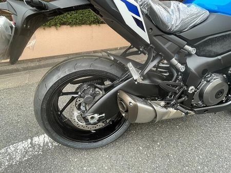 スズキ GSX-S1000 最新のGSX-S1000の入荷!メーターがカラー液晶にグレードアップしました!速いです! 12