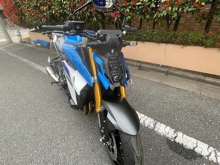 スズキ GSX-S1000 最新のGSX-S1000の入荷!メーターがカラー液晶にグレードアップしました!速いです! 4