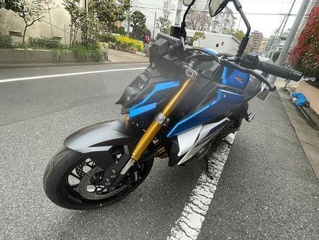 スズキ GSX-S1000 最新のGSX-S1000の入荷!メーターがカラー液晶にグレードアップしました!速いです! 5