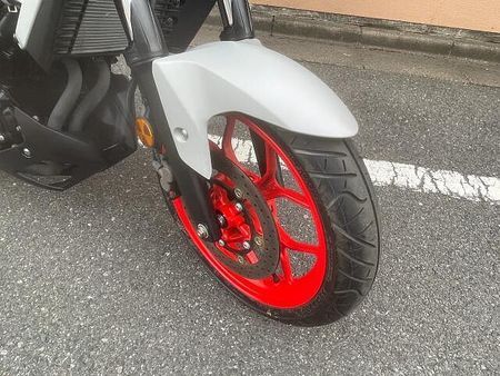 ヤマハ MT-25 走行少ないMT-25の入荷です!!中型入門の方でも安心してお乗りいただける車両です! 3