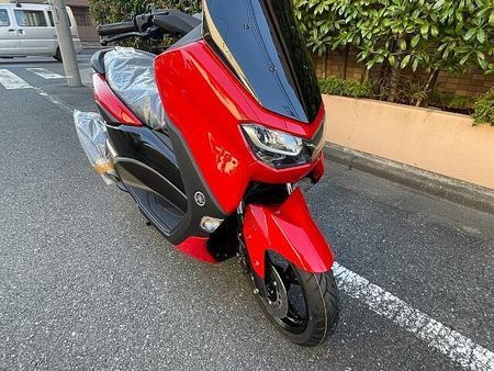 ヤマハ NMAX 155 レッドが際立つ!N-MAX155!豪華機能満載のスマートキーモデルです!上質な走りです!! 4