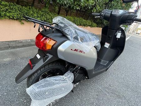 ヤマハ ジョグ 惜しくも生産終了になりました50cc原付のJOGの最終入荷です! 12