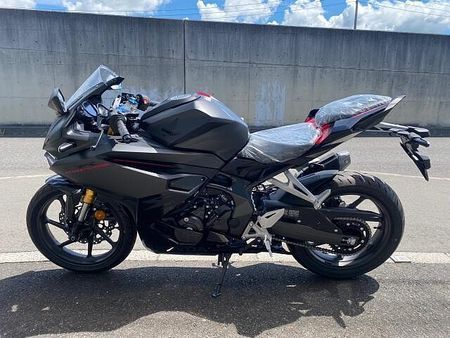 ホンダ CBR250RR (MC51) CBR250RR2023モデルマットバリステックメタリック展示即納車有りますよ! 2