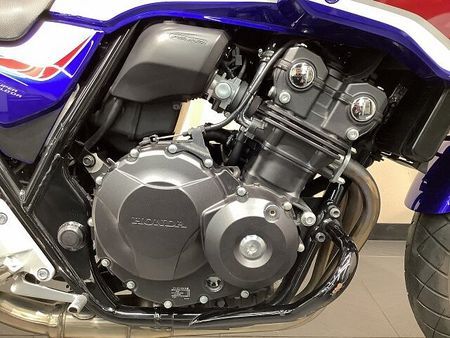 ホンダ CB400スーパーボルドール CB400スーパーボルドール E Package デイトナリアキャリア/リアボックス 30