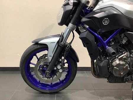 ヤマハ MT-07 MT-07 ABS トップパニア/スクリーン/タンクバッグ 25