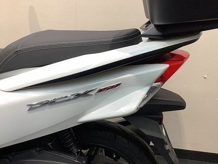 ホンダ PCX150 PCX150 ロングスクリーン/リアボックス 36