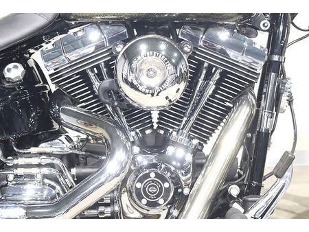 ハーレーダビッドソン FXSB SOFTAIL BREAKOUT 18