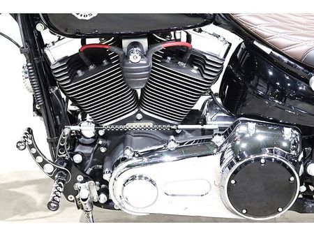 ハーレーダビッドソン FXSB SOFTAIL BREAKOUT 20