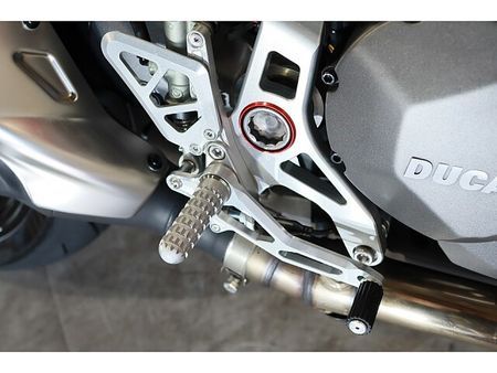 ドゥカティ MONSTER 1200S 23