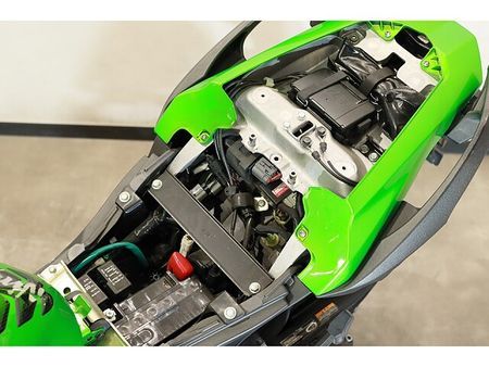 カワサキ ニンジャ 1000 (Z1000SX) メールでお問合せの際は、ronajapan@gmail.com までお気軽にどうぞ! 14