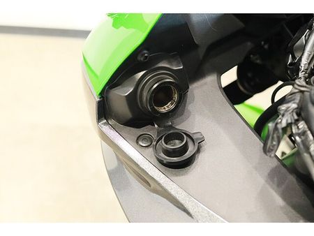 カワサキ ニンジャ 1000 (Z1000SX) メールでお問合せの際は、ronajapan@gmail.com までお気軽にどうぞ! 19