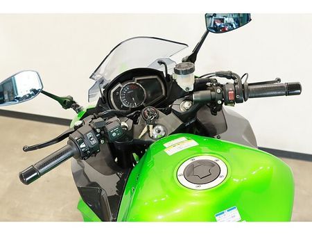 カワサキ ニンジャ 1000 (Z1000SX) メールでお問合せの際は、ronajapan@gmail.com までお気軽にどうぞ! 31