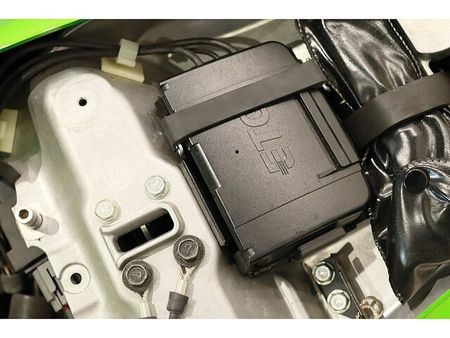 カワサキ ニンジャ 1000 (Z1000SX) メールでお問合せの際は、ronajapan@gmail.com までお気軽にどうぞ! 34
