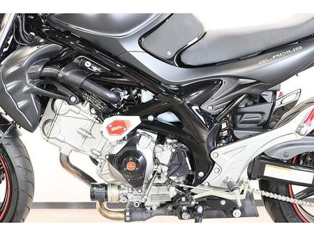スズキ グラディウス650 メールでお問合せの際は、ronajapan@gmail.com までお気軽にどうぞ! 10