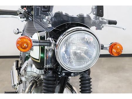 カワサキ W800 メールでお問合せの際は、ronajapan@gmail.com までお気軽にどうぞ! 3