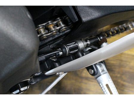 トライアンフ STREET TRIPLE RS メールでお問合せの際は、ronajapan@gmail.com までお気軽にどうぞ! 13
