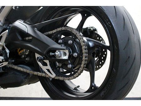 トライアンフ STREET TRIPLE RS メールでお問合せの際は、ronajapan@gmail.com までお気軽にどうぞ! 17