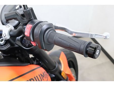 トライアンフ TRIDENT 660 メールでお問い合わせの際は、ronajapan.shiki@gmail.com まで! 20