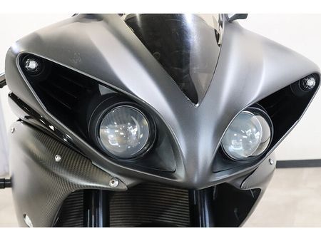 ヤマハ YZF-R1 メールでお問い合わせの際は、ronajapan.shiki@gmail.com まで! 3