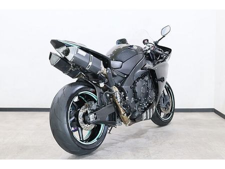 ヤマハ YZF-R1 メールでお問い合わせの際は、ronajapan.shiki@gmail.com まで! 4