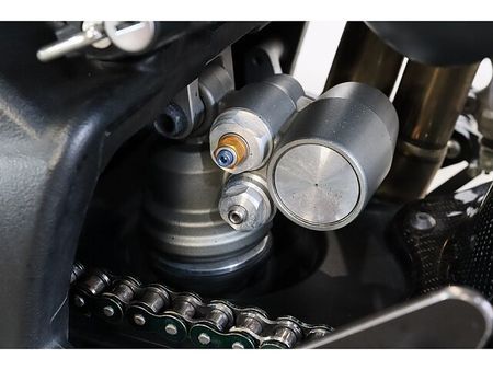 ヤマハ YZF-R1 メールでお問い合わせの際は、ronajapan.shiki@gmail.com まで! 11